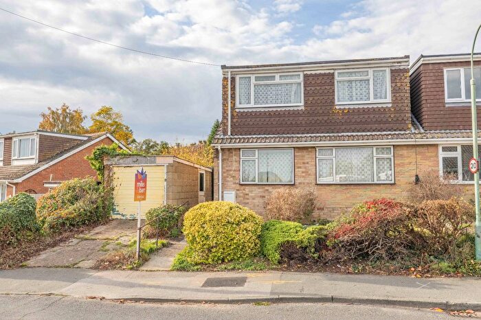 3 Bedroom Bungalow For Sale In Hoades Wood Road, Sturry, Canterbury, Kent, CT2