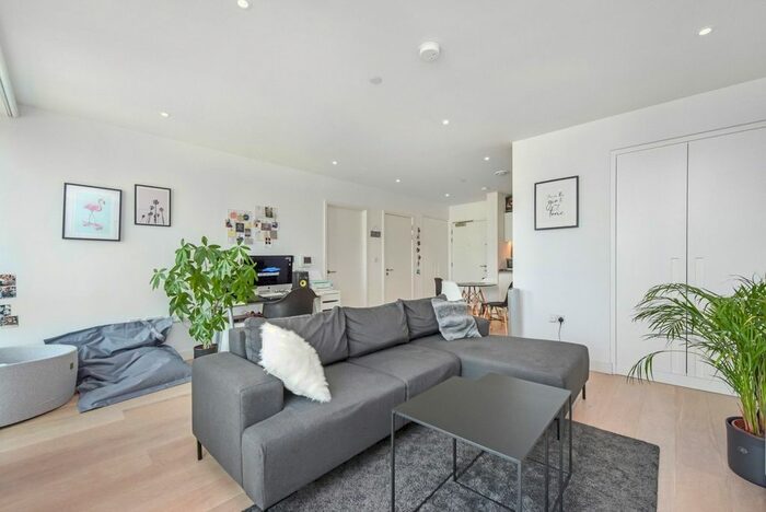 1 Bedroom Flat To Rent In Kelson House, Schooner Road, Royal Wharf, E16