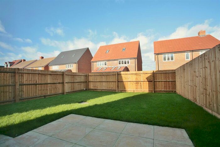 2 Bedroom End Of Terrace House To Rent In Elm Bridge Mead, Benson, Oxfordshire, OX10