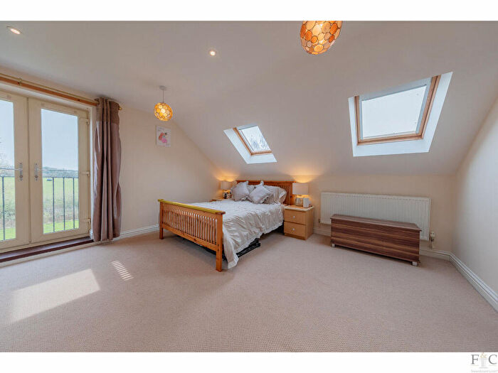 4 Bedroom Detached House For Sale In Station Road, Leicester, LE7