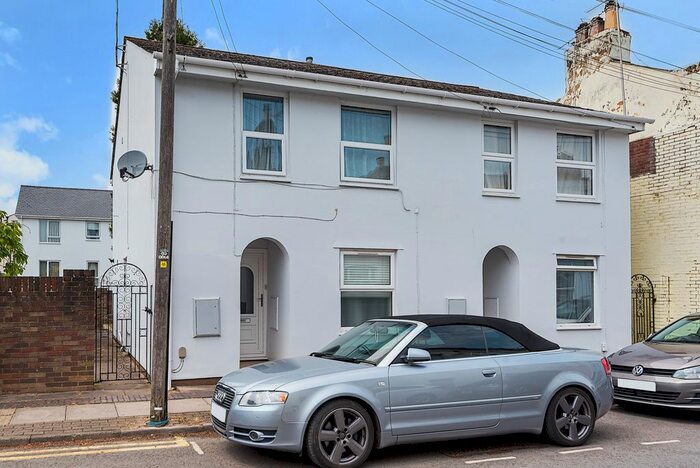 2 Bedroom Flat To Rent In Portland Square, Pittville, Cheltenham, GL52