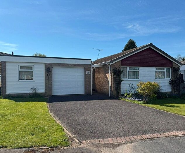2 Bedroom Bungalow For Sale In Pine View Road, Verwood, BH31