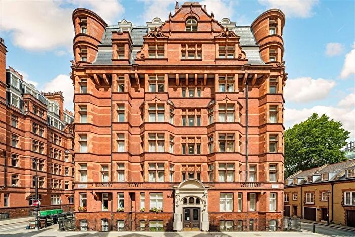 4 Bedroom Flat For Sale In Torrington Place, Fitzrovia Amp; Covent Garden, WC1E