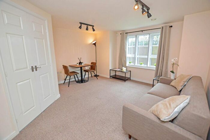 2 Bedroom Flat To Rent In Little Bolton Terrace, Salford, Manchester, M5