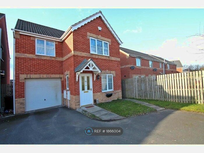3 Bedroom Detached House To Rent In Park Lane, Nottingham, NG6