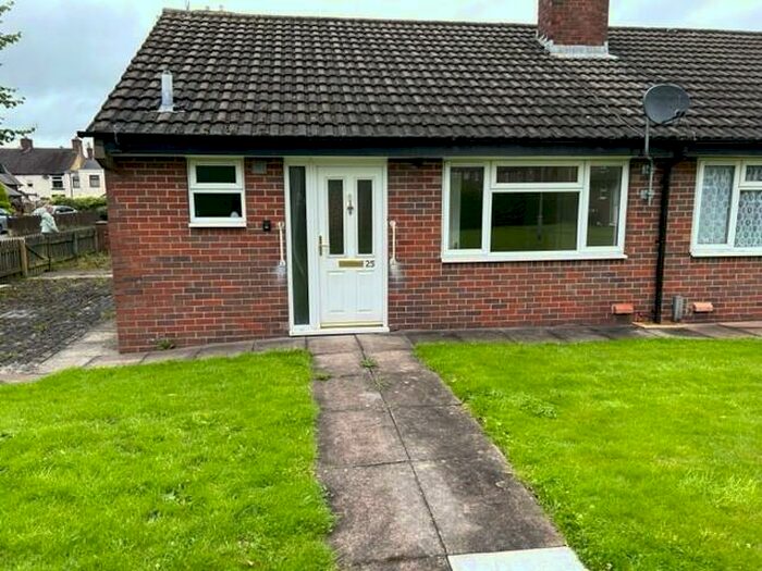 1 Bedroom Bungalow To Rent In Prince Street, Leek, Staffordshire, ST13