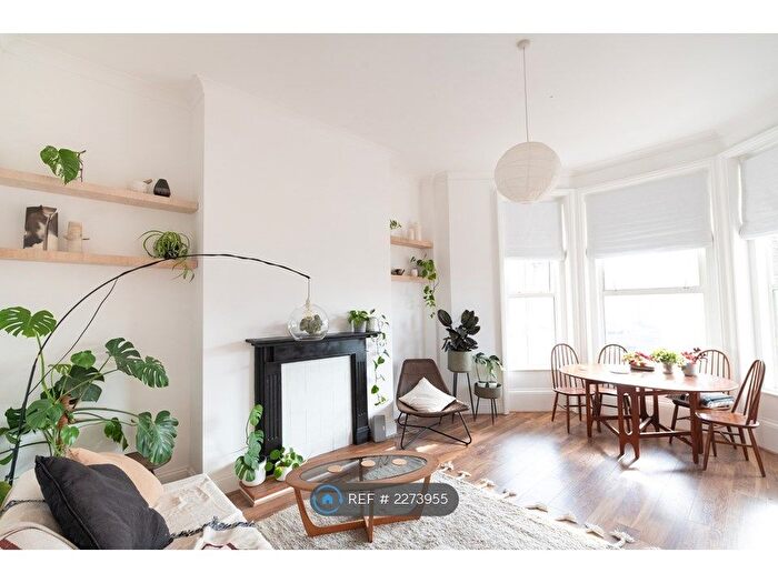 2 Bedroom Flat To Rent In Dalby Square, Cliftonville, Margate, CT9