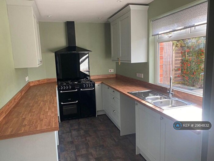 3 Bedroom Semi-Detached House To Rent In Timsbury Road, Bristol, BS3