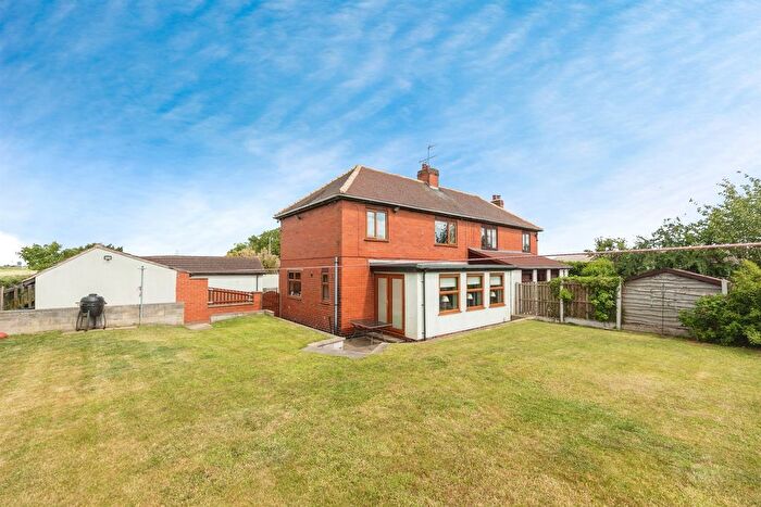 2 Bedroom Semi-Detached House For Sale In Cridling Park Cottages, Knottingley, WF11