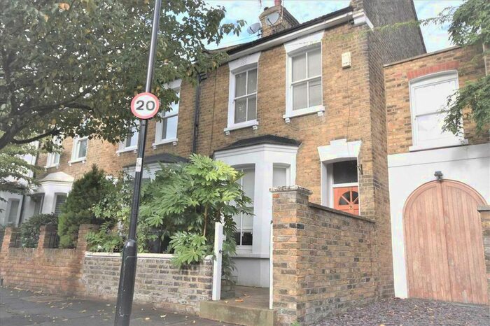 3 Bedroom Property To Rent In Montgomery Road, London, W4