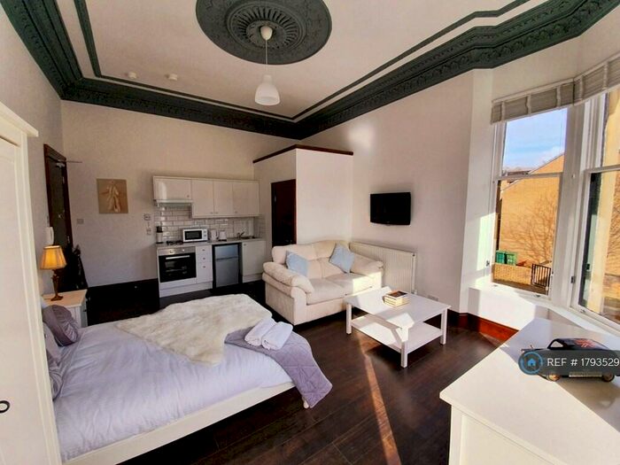 Studio To Rent In Paisley Road West, Glasgow, G51