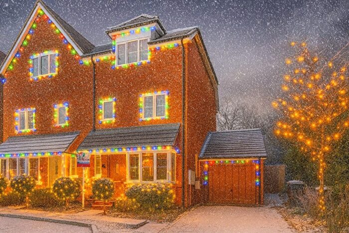 4 Bedroom Semi-Detached House For Sale In Little Pithfield, Haywards Heath, RH16