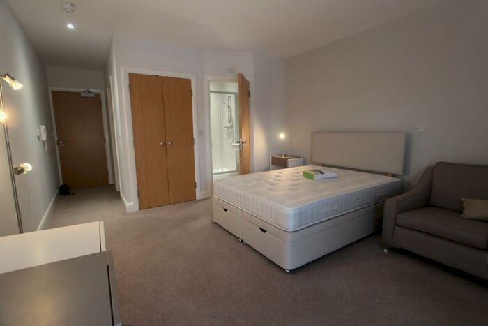 Apartment To Rent In Woodley Headland, Peartree Bridge, Milton Keynes, MK6