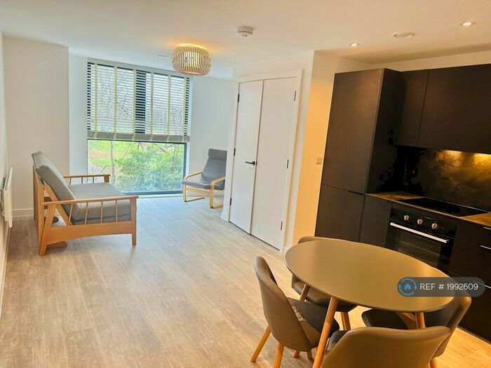 1 Bedroom Flat To Rent In Urban Green, Old Traford, M16
