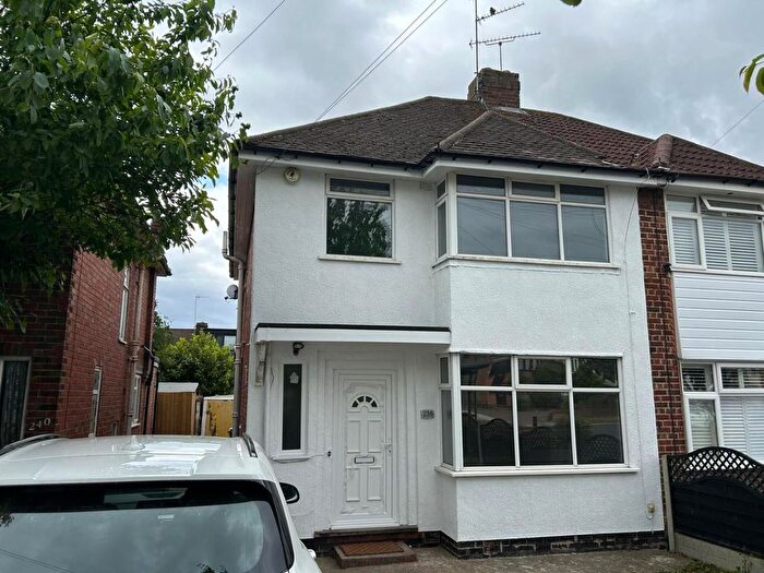 3 Bedroom Semi-Detached House To Rent In Daventry Road, Coventry, CV3