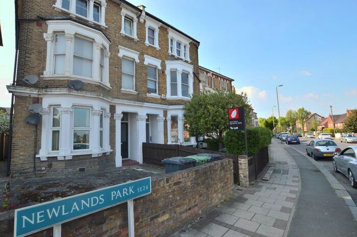 2 Bedroom Flat To Rent In Newlands Park, London, SE26