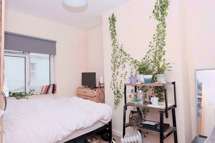 5 Bedroom End Of Terrace House To Rent In Upper Lewes Road, Brighton, BN2