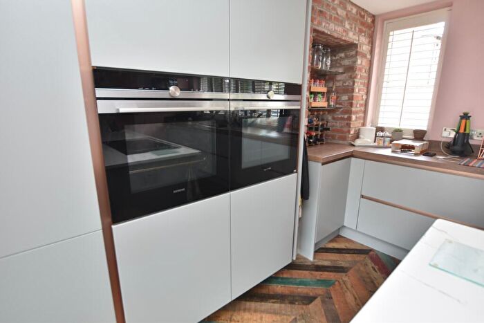 4 Bedroom Detached House For Sale In Church Lane, Costock, LE12