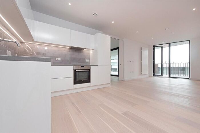 1 Bedroom Apartment To Rent In Starboard Way, London, E16