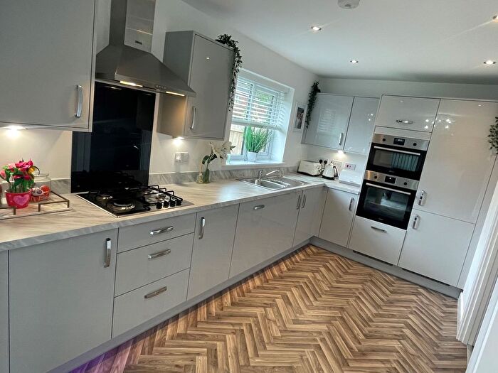 4 Bedroom Property To Rent In Premier Way, Bury, BL8