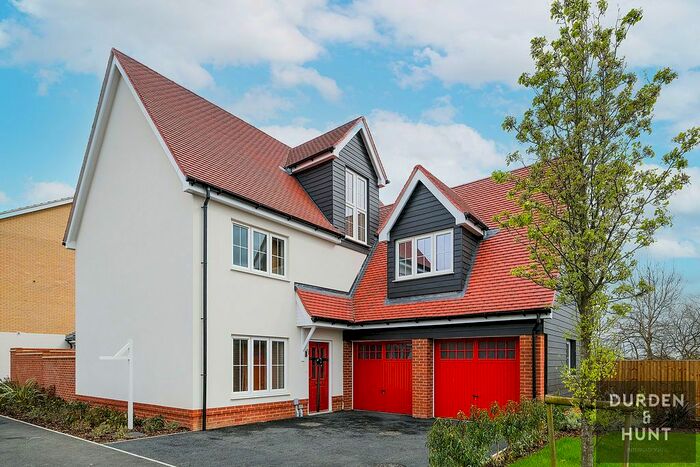 5 Bedroom Detached House To Rent In Five Oaks Lane, Chigwell, IG7