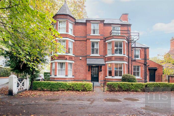 5 Bedroom Semi-Detached House To Rent In Derby Road, Nottingham, NG7