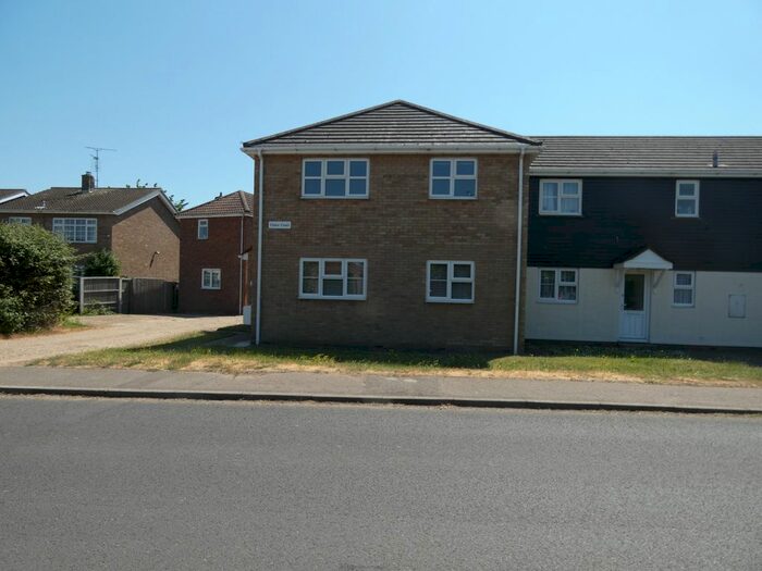 2 Bedroom Block Of Flats To Rent In Upland Road, West Mersea, Colchester, CO5