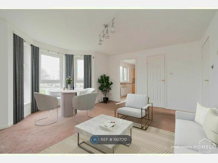2 Bedroom Flat To Rent In Saughton Road, Edinburgh, EH11