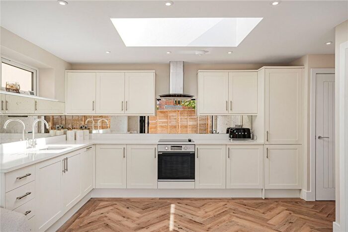 1 Bedroom Bungalow For Sale In Clarence Street, Egham, Surrey, TW20