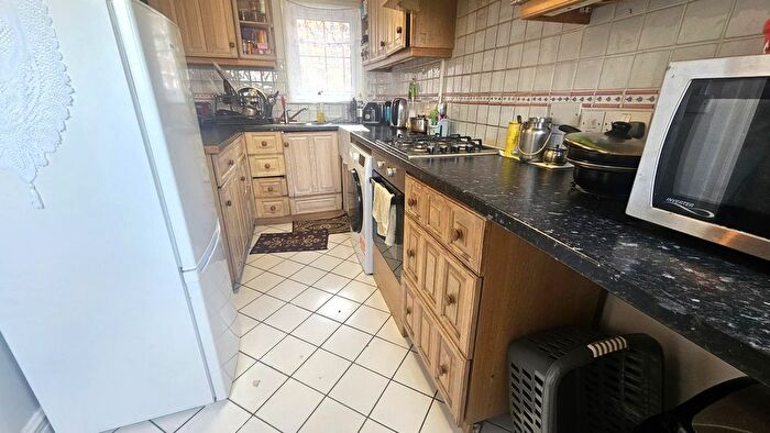 1 Bedroom Flat To Rent In Thurlby Close, Harrow, HA1