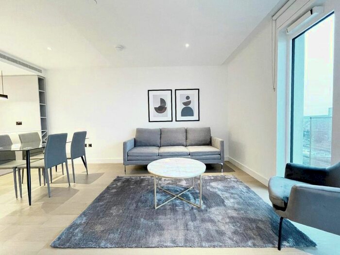 2 Bedroom Flat To Rent In Fountain Park Way, White City, London, W12