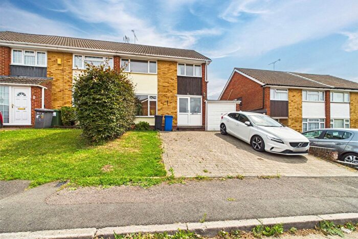 3 Bedroom Semi-Detached House To Rent In Lingholm Close, Maidenhead, Berkshire, SL6