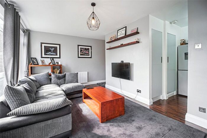 1 Bedroom Flat For Sale In Cressex Road, High Wycombe, Buckinghamshire, HP12