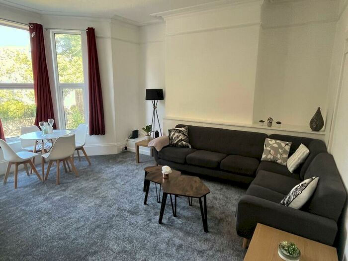 6 Bedroom House To Rent In Alexandra Road, Mutley, Plymouth, PL4