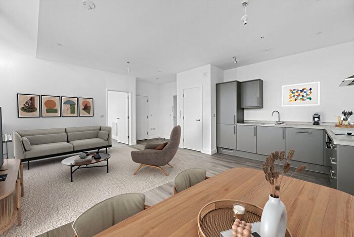 1 Bedroom Flat To Rent In Guild House, Oundle Road, Peterborough, PE2