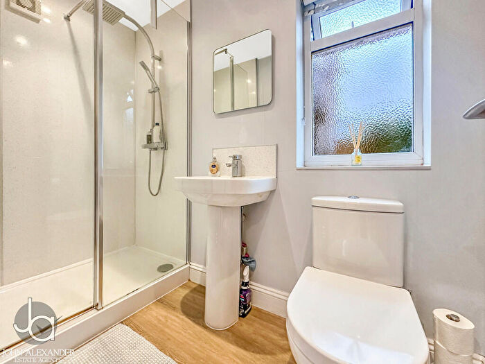 3 Bedroom Semi-Detached House For Sale In Whitehall Close, Colchester, CO2