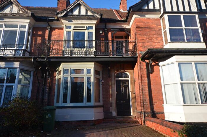 4 Bedroom Town House To Rent In Abbey Road, Grimsby, DN32