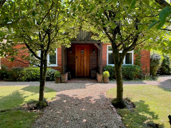 4 Bedroom Bungalow For Sale In Curridge Green, Curridge, Thatcham, RG18