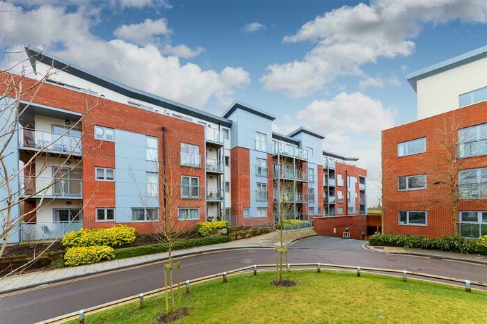 2 Bedroom Apartment To Rent In Charrington Place, St Albans, AL1