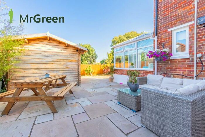 3 Bedroom Ground Flat To Rent In Alexandra Road, Southbourne, BH6