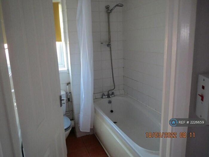 1 Bedroom Maisonette To Rent In Stradbroke Road, Lowestoft, NR33