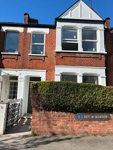 4 Bedroom Terraced House To Rent In Brenthouse Road, London, E9