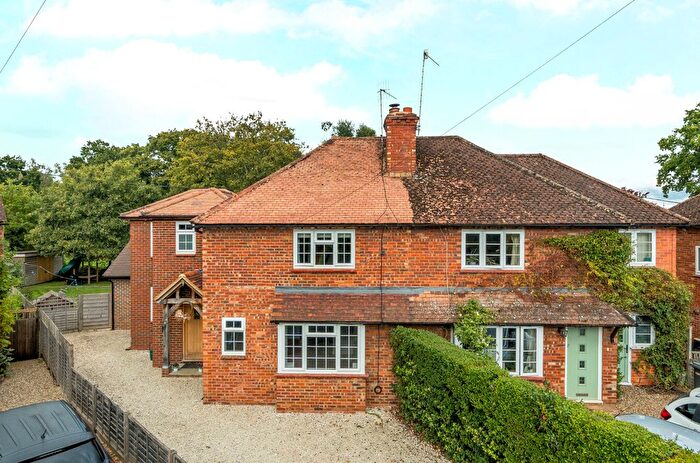 3 Bedroom Semi-detached House For Sale In Elstead, Godalming, Surrey, GU8