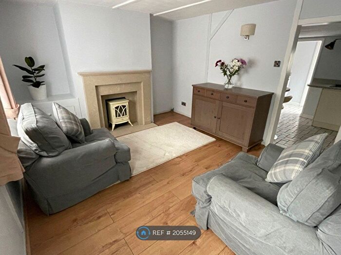 2 Bedroom Terraced House To Rent In Hertingfordbury Road, Hertford, SG14