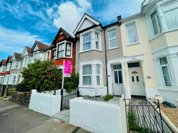 3 Bedroom Terraced House To Rent In The Grove, Southend On Sea, SS2