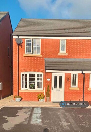 3 Bedroom Semi-Detached House To Rent In Hopsedge Close, Shavington, Crewe, CW2
