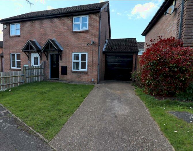 2 Bedroom Semi-Detached House To Rent In Easby Way, Lower Earley, Reading, RG6