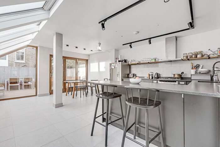 3 Bedroom Terraced House To Rent In Colehill Lane, Munster Village, SW6