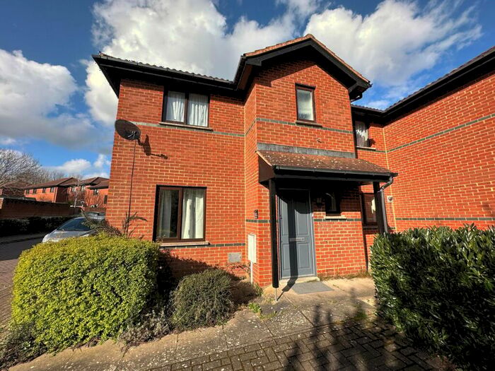 2 Bedroom Semi-Detached House To Rent In Fossey Close, Shenley Brook End, Milton Keynes, MK5