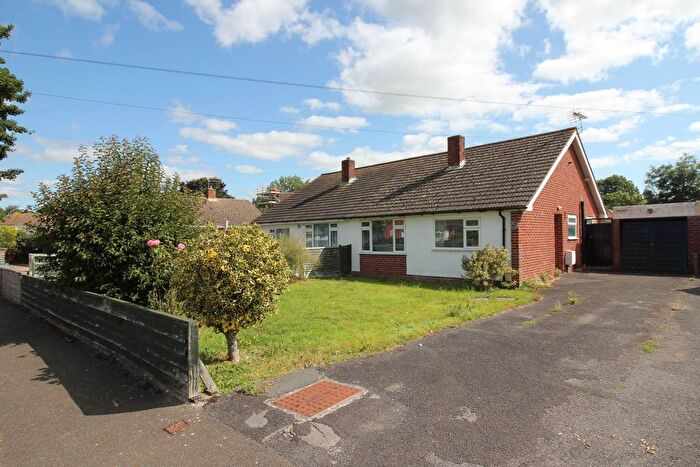 2 Bedroom Bungalow For Sale In Apex Drive, Highbridge, TA9